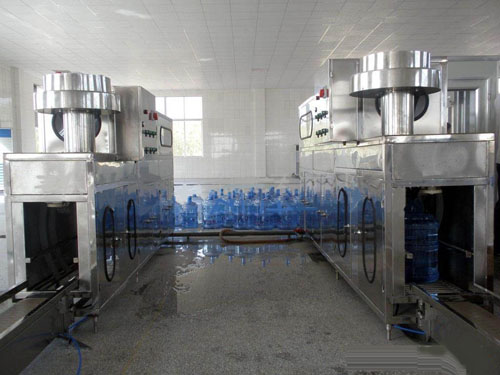 三合一灌裝機(jī)采購(gòu)，讓用戶享受VIP待遇